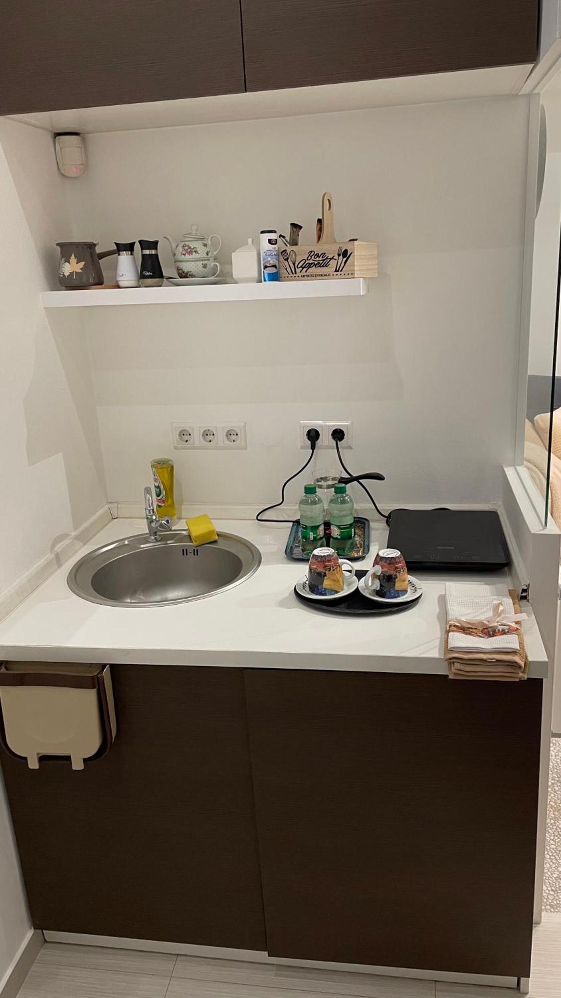 Tim Apartment Sarajevo With Private Parking Екстер'єр фото