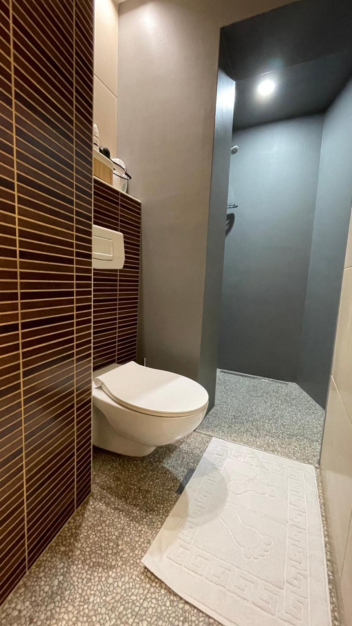Tim Apartment Sarajevo With Private Parking Екстер'єр фото