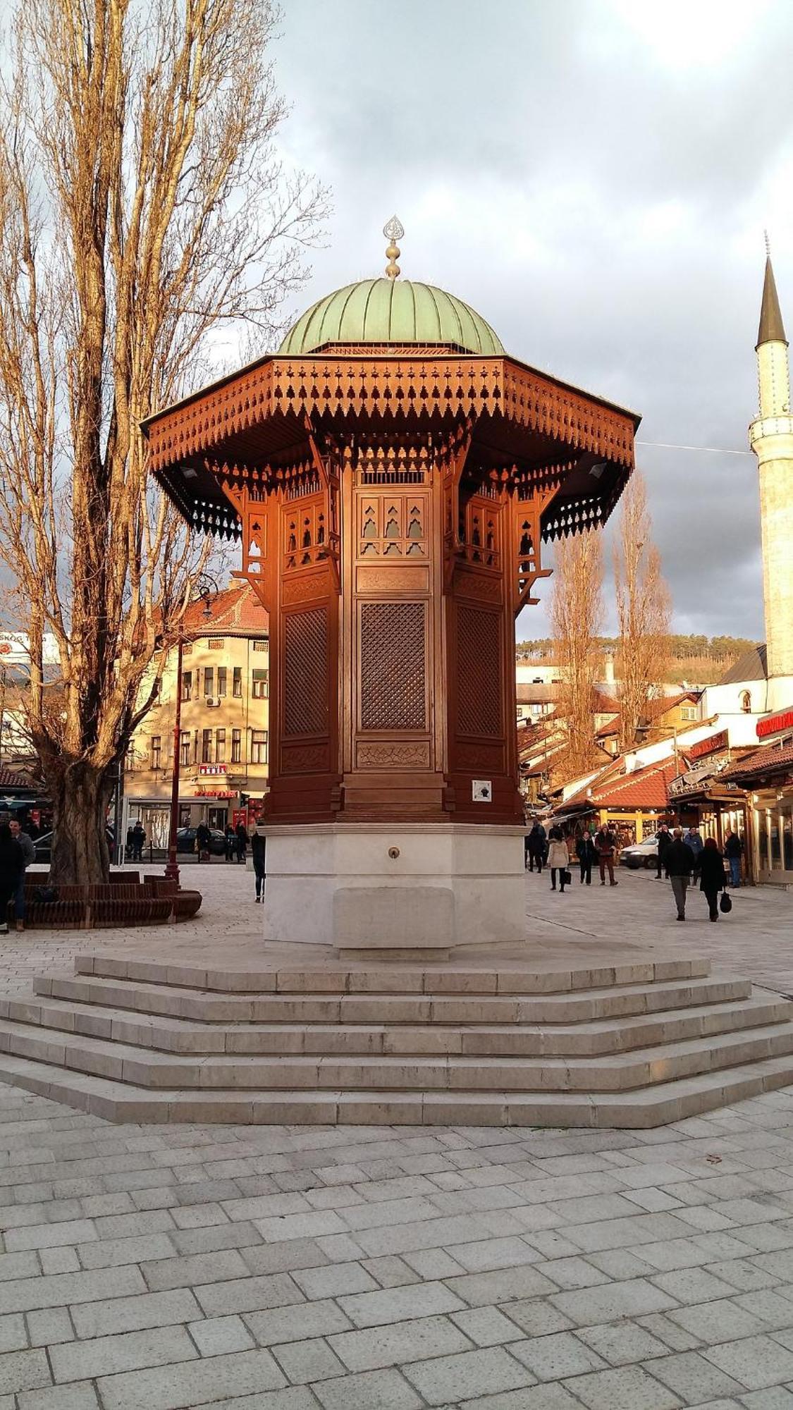 Tim Apartment Sarajevo With Private Parking Екстер'єр фото